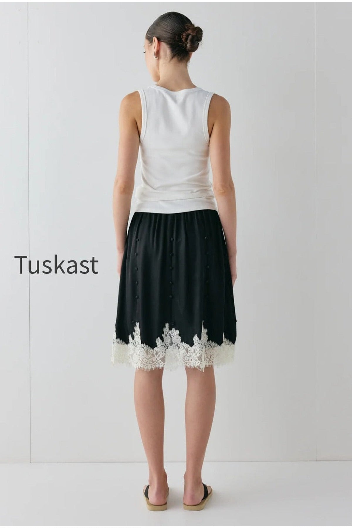 Thea Lace Skirt Black