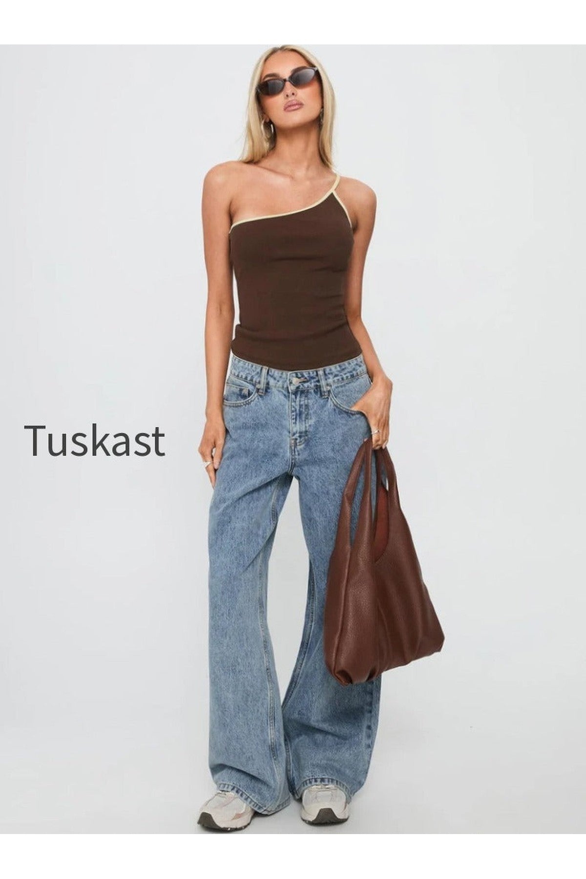 Shima Low Rise Straight Leg Jeans Light Wash